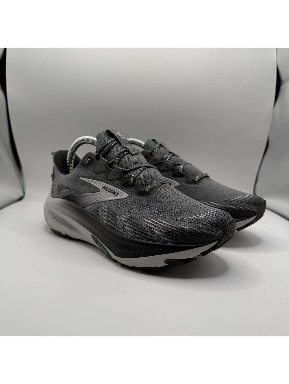 Brooks Ghost Trail Hiking Poppy Wide Women's 7.5 Black